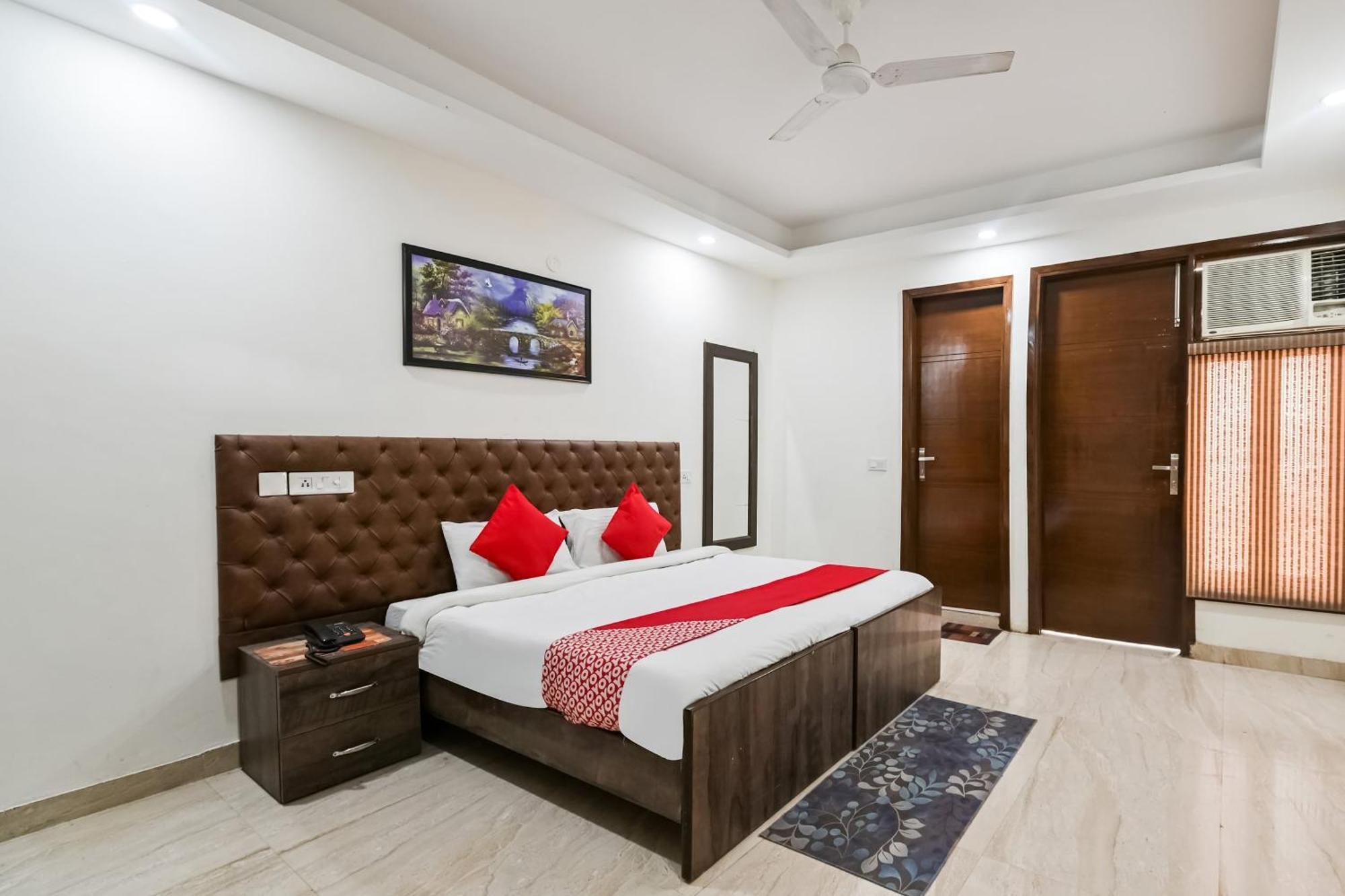 Hotel O Premium Rooms Chhatarpur New Delhi Exterior photo
